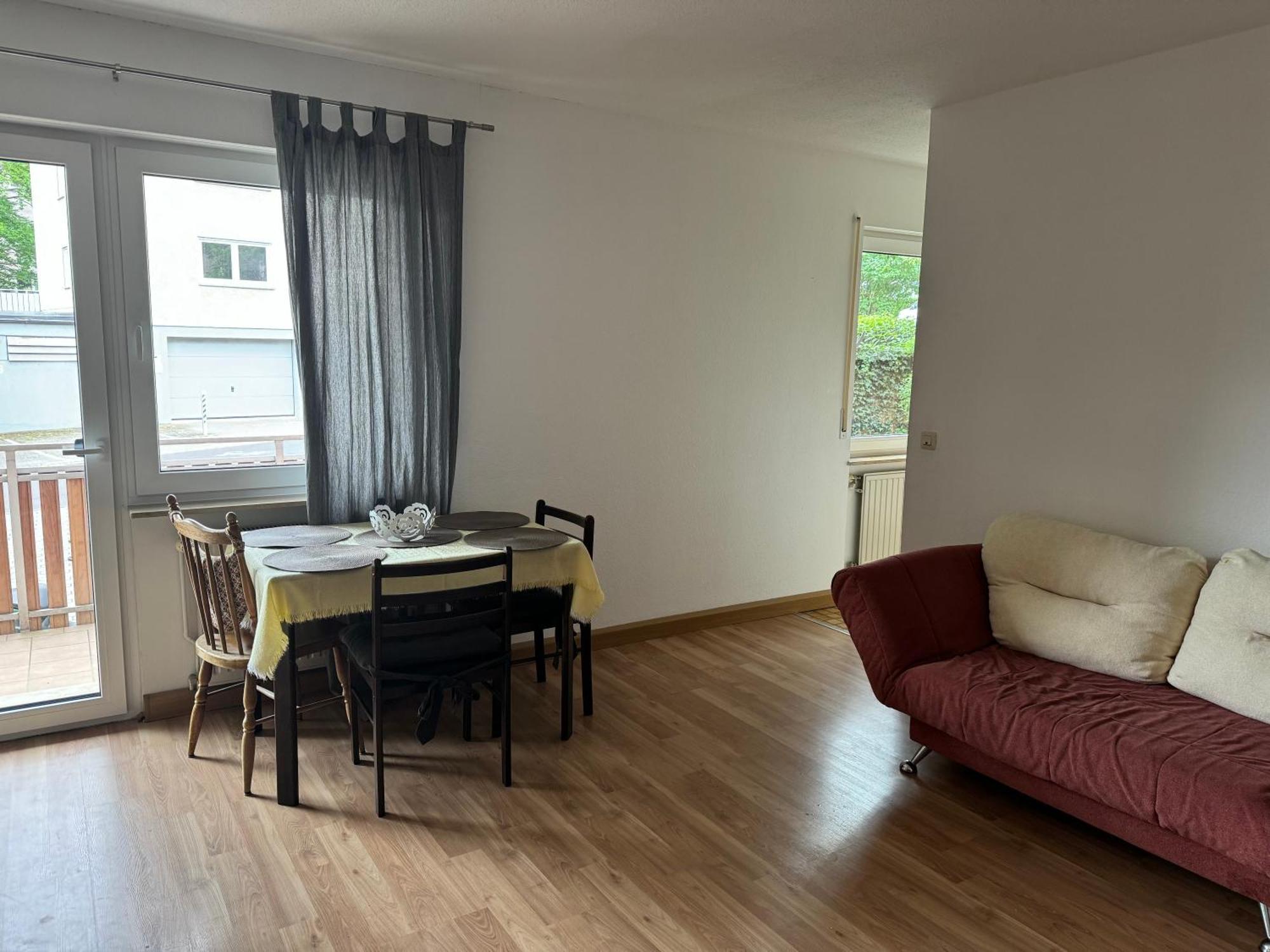 Zweizimmerwohnung Mit Gutem Verbindung Appartement *